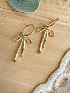 Gold Bow Hoops