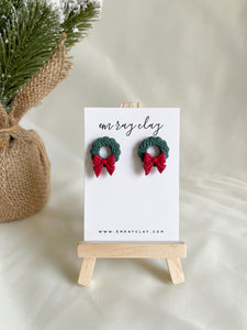 Evergreen Wreath Stud/Red Bow