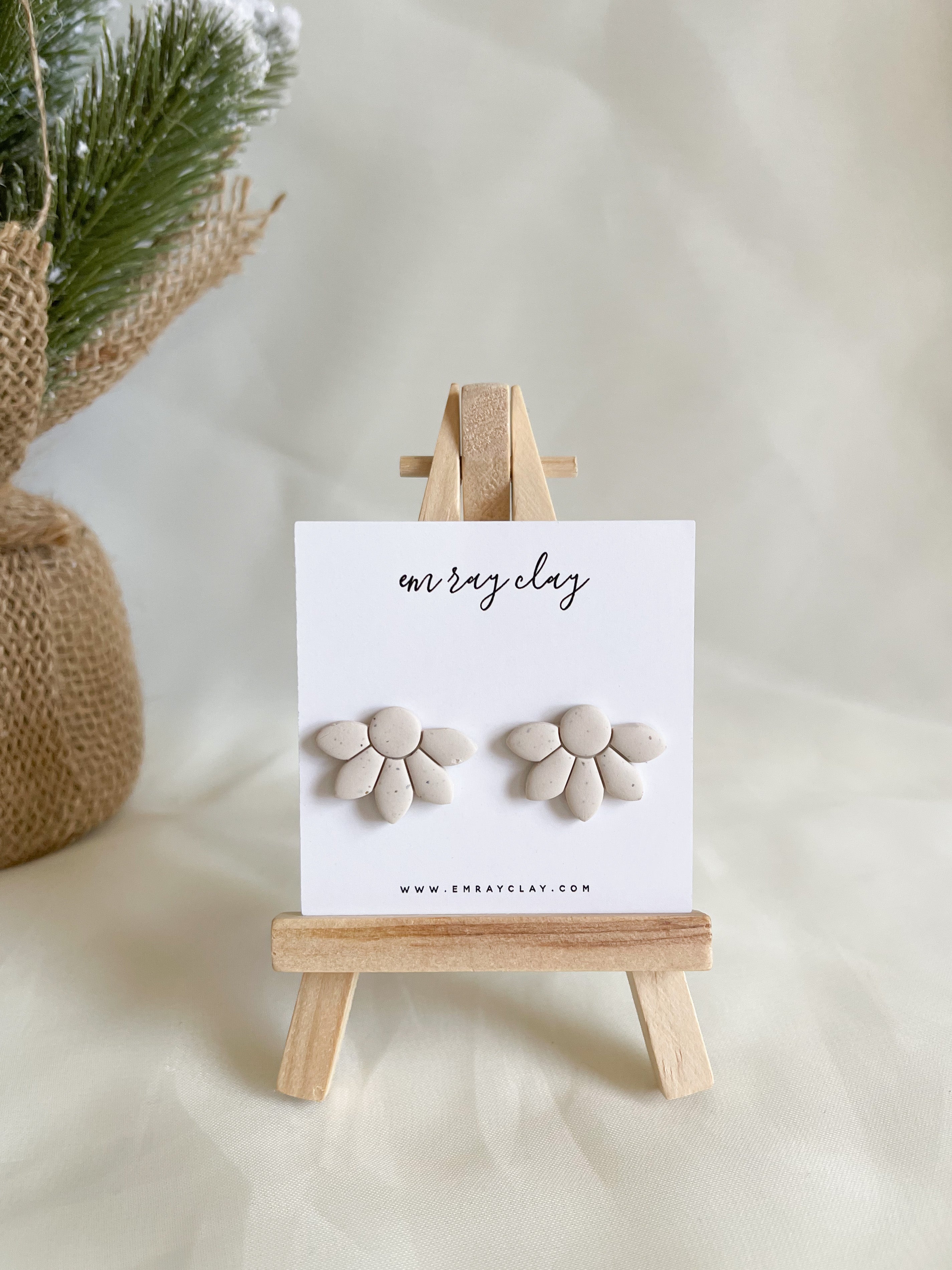 Speckled Oatmeal Half Flower Studs